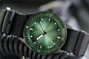 南昌百达翡丽手表官方售后擦油